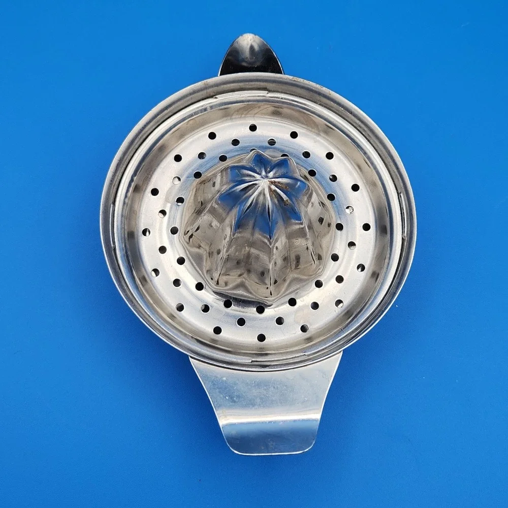 Vintage Kitchen Tools - Egg Slicer, juicer &‎ French Fry Cutter